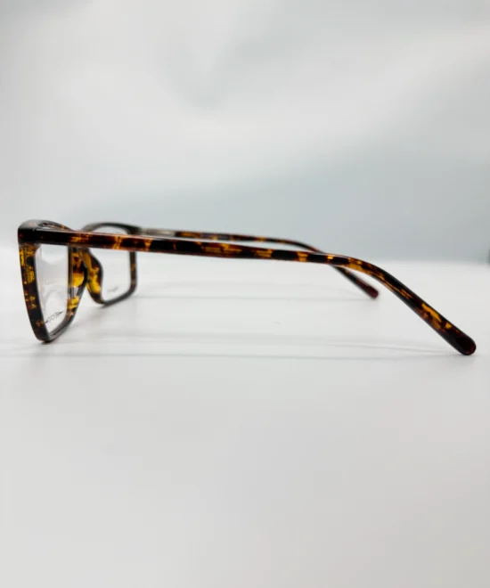 BEYOND REGULAR FIT 45 008 FCFA