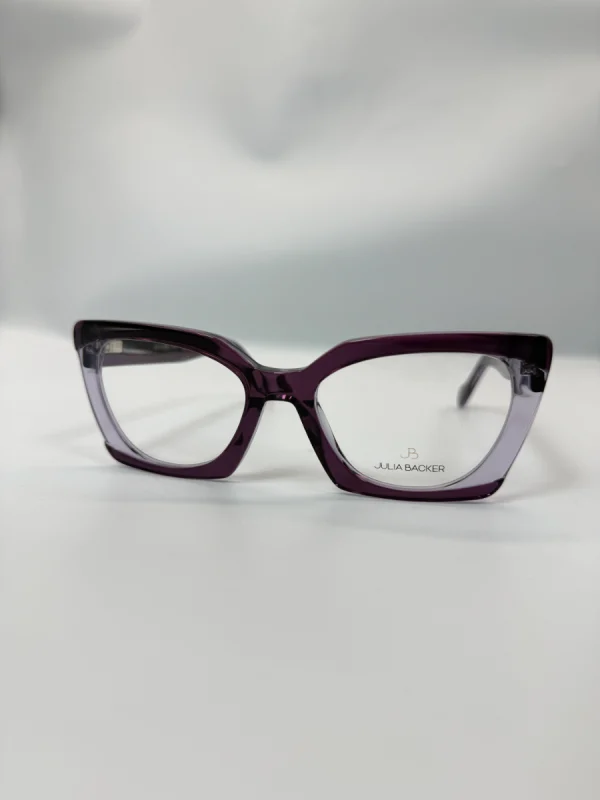 JULIA BACKER 95 020 FCFA(1)